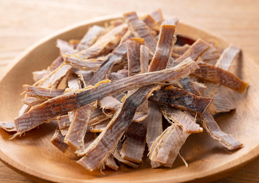 【獣医師監修】猫がスルメを食べるのはNG！危険な理由から誤食時の対処法まで徹底解説