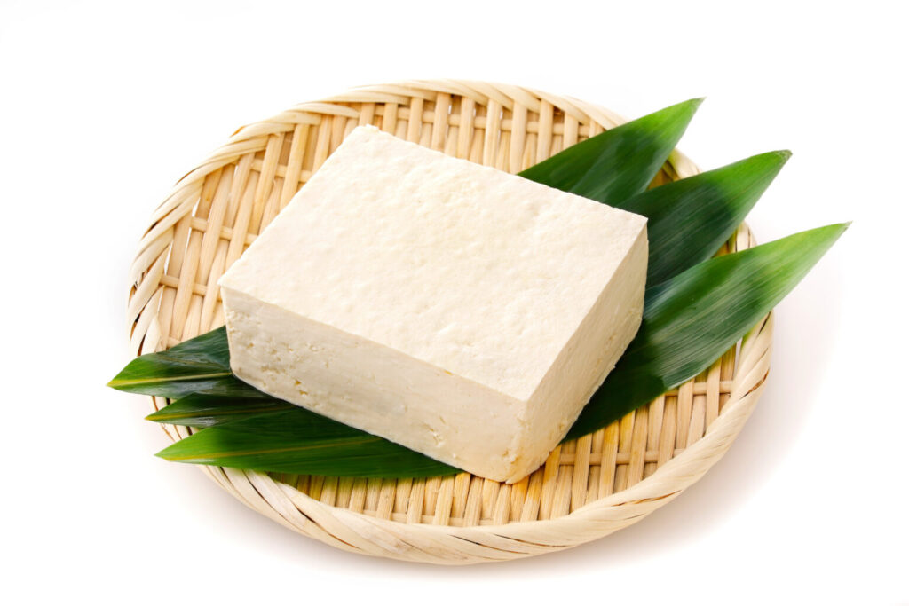 猫に豆腐を与えても大丈夫？安全な量や与え方、簡単レシピも紹介