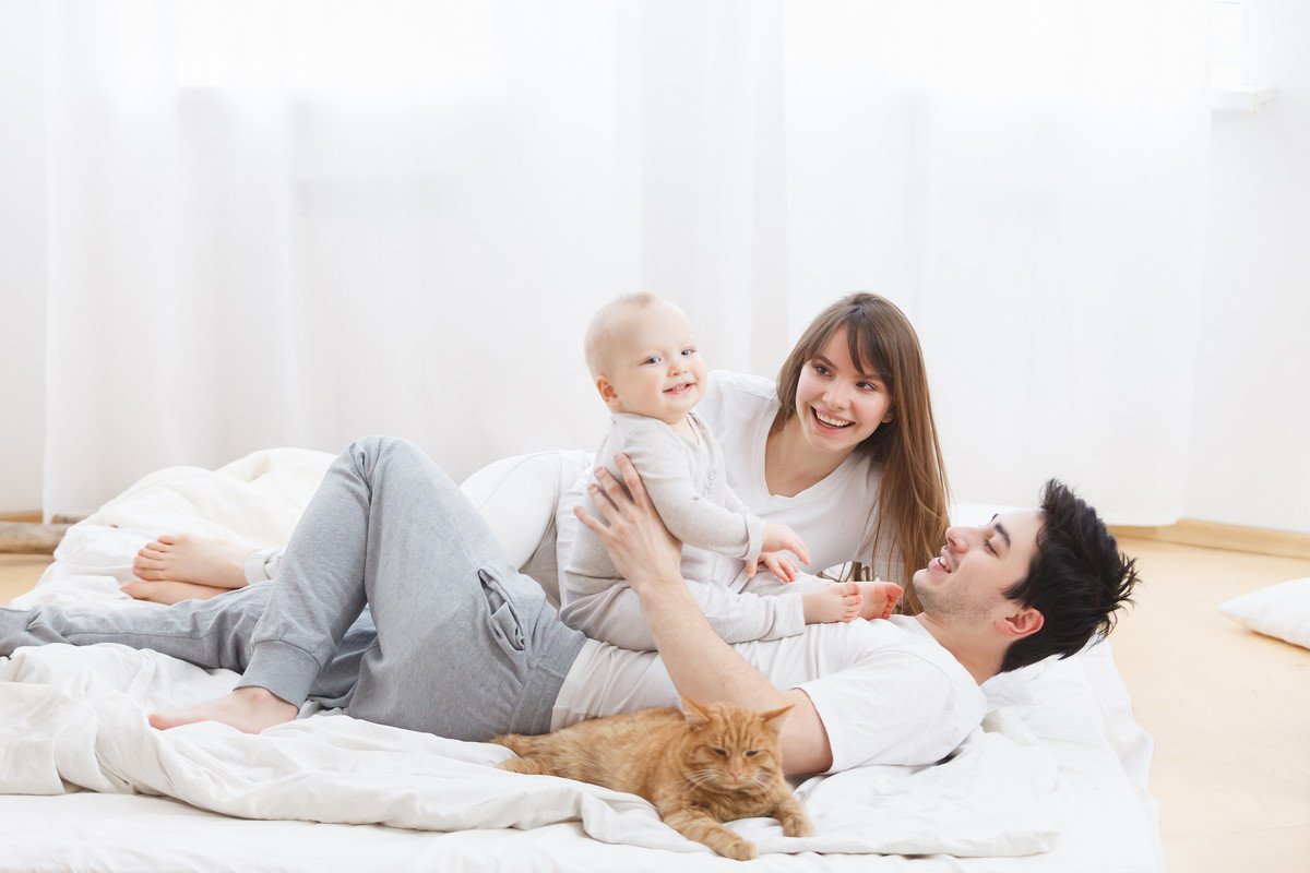 『猫と赤ちゃん』が一緒に暮らすときの注意点5つ　安全に過ごす方法や衛生管理のポイント