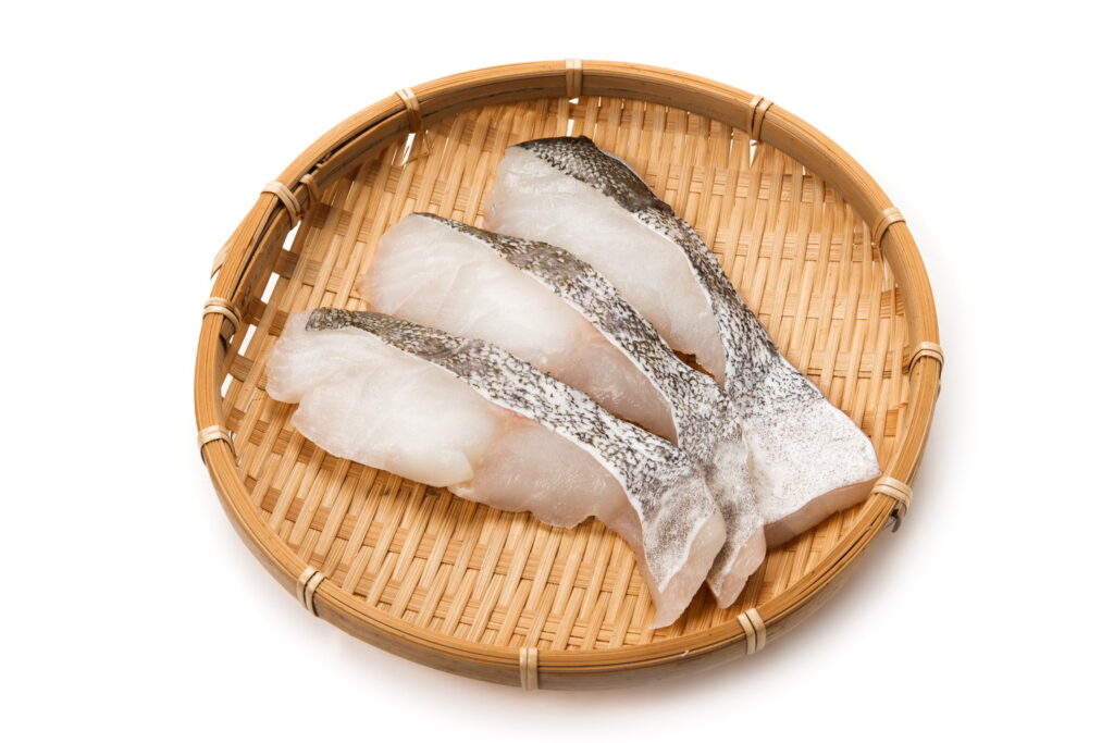 【獣医師監修】猫に鱈（タラ）は大丈夫！安全な与え方と栄養素、適量や注意点を解説