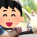 いつもパパに塩対応のネコ→苦手な『雷の音』が聞こえた結果…まさかの…