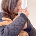 猫がママを『好きすぎた』結果…"赤ちゃん返り"してしまう様…