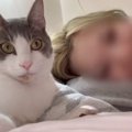 愛猫とまったりしていただけなのに…思わず『なんで？』と声がでた『まさか…