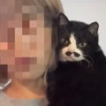 『究極の甘えん坊猫』との暮らしを見てみると…想像以上に『距離感がバ…
