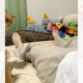 体調不良で横になる飼い主さん→隣に『兄弟猫が来た』かと思ったら…ま…