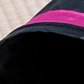 仕事から帰ってきて、ふと『足元』を見たら…猫が見せた『可愛すぎるポーズ…