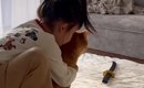 女の子に『ぎゅっ』と抱きしめられた猫→次の瞬間…幸せいっぱいな光景…