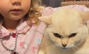 久しぶりに実家へ帰省した女の子→猫と触れ合おうとしたら…『衝撃の表…