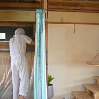 ステップの上でくつろぎ中