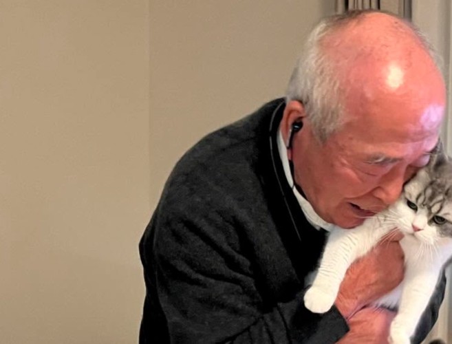 猫を溺愛するおじいちゃん