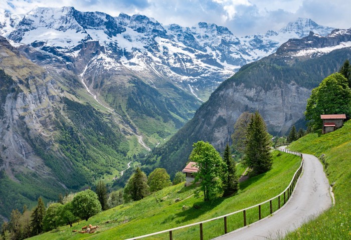 スイスアルプスの風景