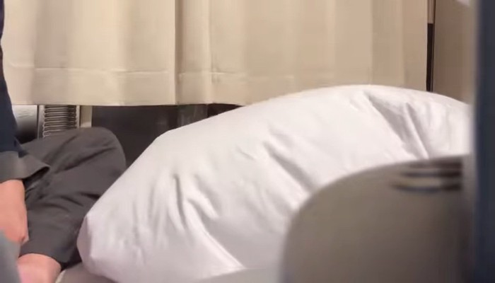 膨らんだシーツ