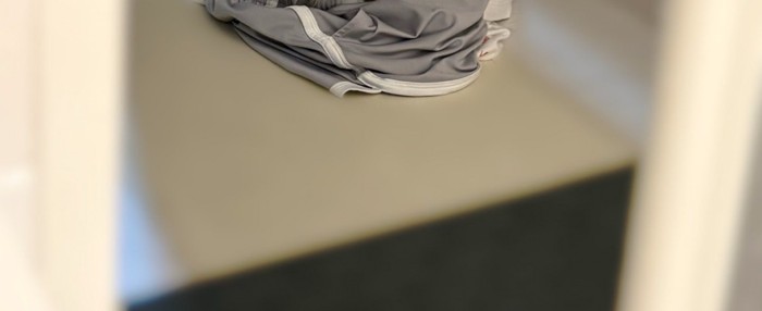 脱ぎ捨てた服