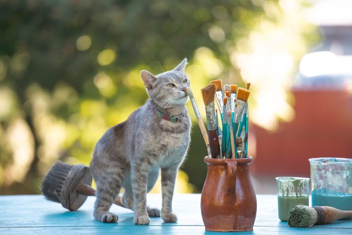 猫と筆