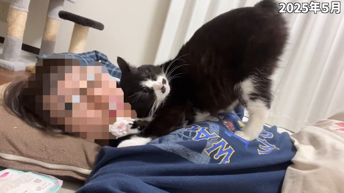 お尻を上げて