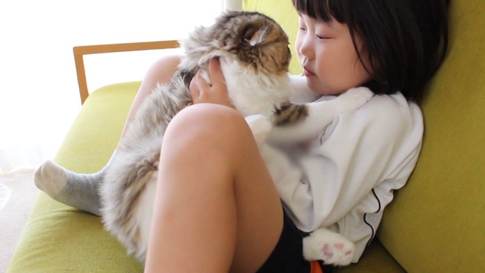 向き合うふたり