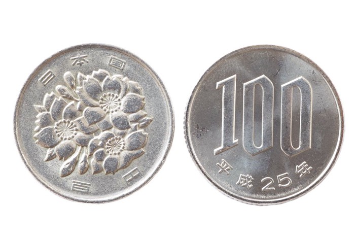 100円