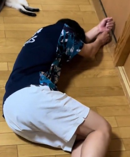 眠るパパさん