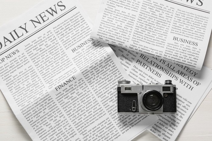 昔の新聞のイメージ