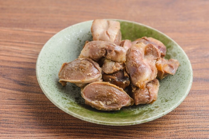 お皿に乗った砂肝