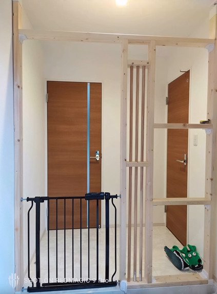 ベビーゲートのついた玄関