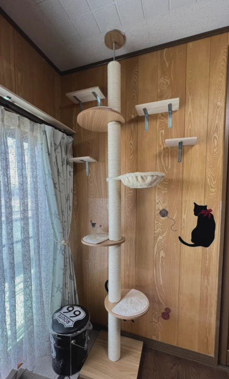 猫部屋のキャットタワー