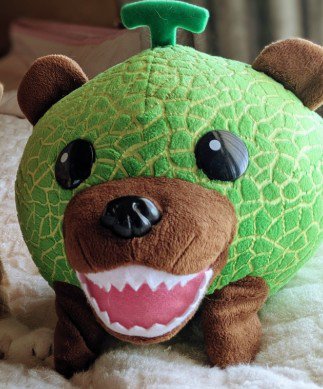 メロン熊のぬいぐるみ