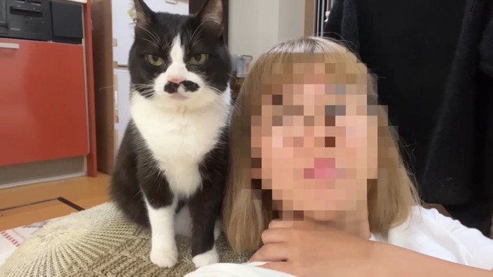 横に並ぶふたり