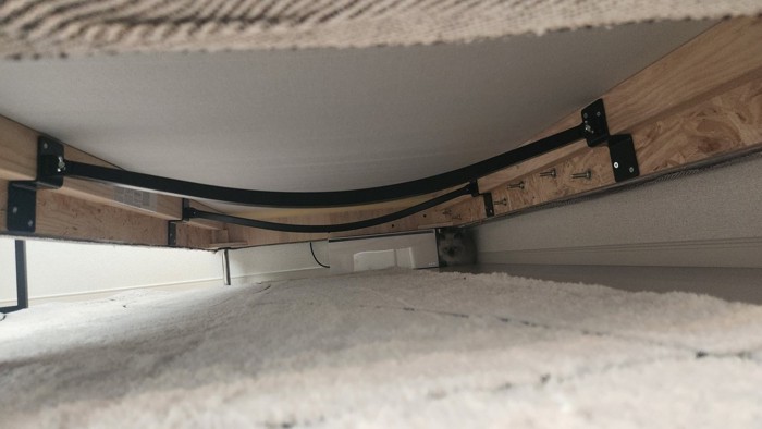 お迎え初日に隠れる福くん