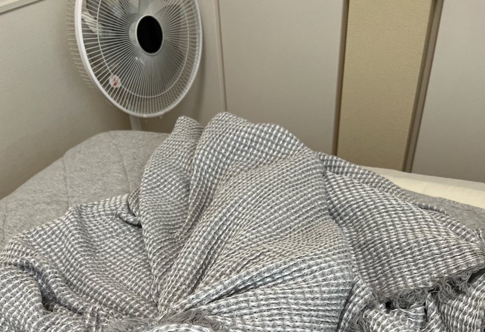 冷房が効いた涼しい部屋