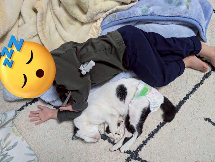 子どもに寄り添うモナちゃん