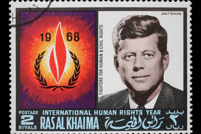 ケネディの顔を描いた切手