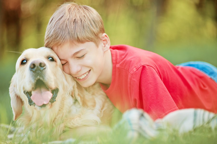 ティーンの悩みを犬が救う！心理学者が説く犬の存在の大きさ