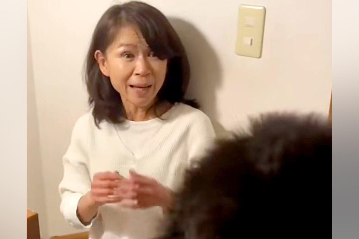 娘が母に内緒で『大型犬の子犬』をお迎え→顔合わせした瞬間に…想像以上の反応が素敵すぎると166万再生「涙出た」「えーって何回言った？ｗ」