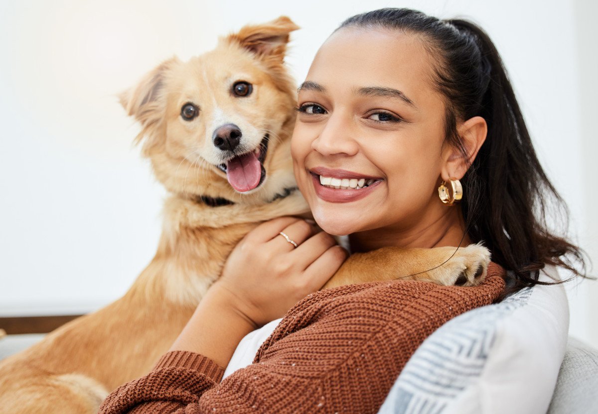 愛犬との触れ合いは飼い主をストレスから守っている！？幸せホルモン『オキシトシン』の正体とその効果