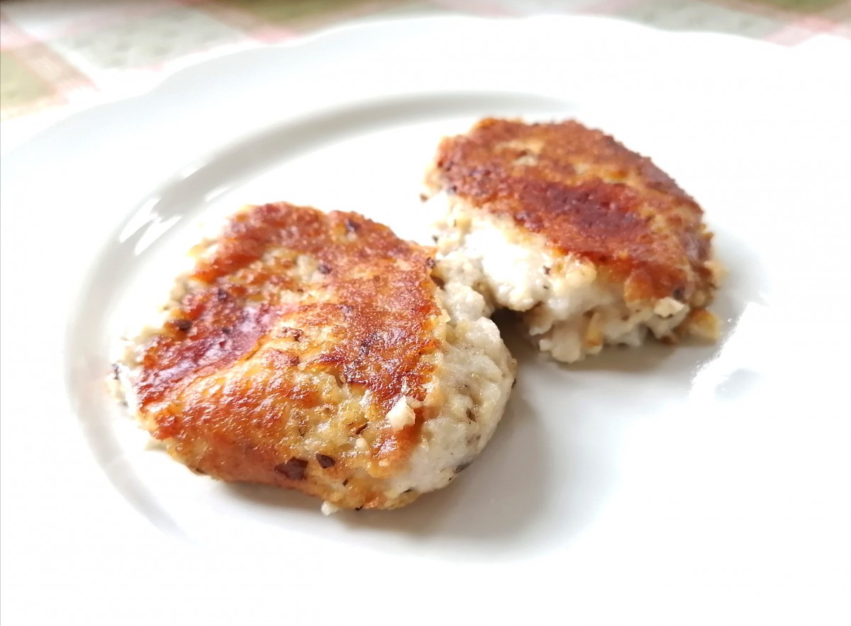 【わんちゃんごはん】チーズとろ～り『里芋と鶏肉の芋もち』のレシピ