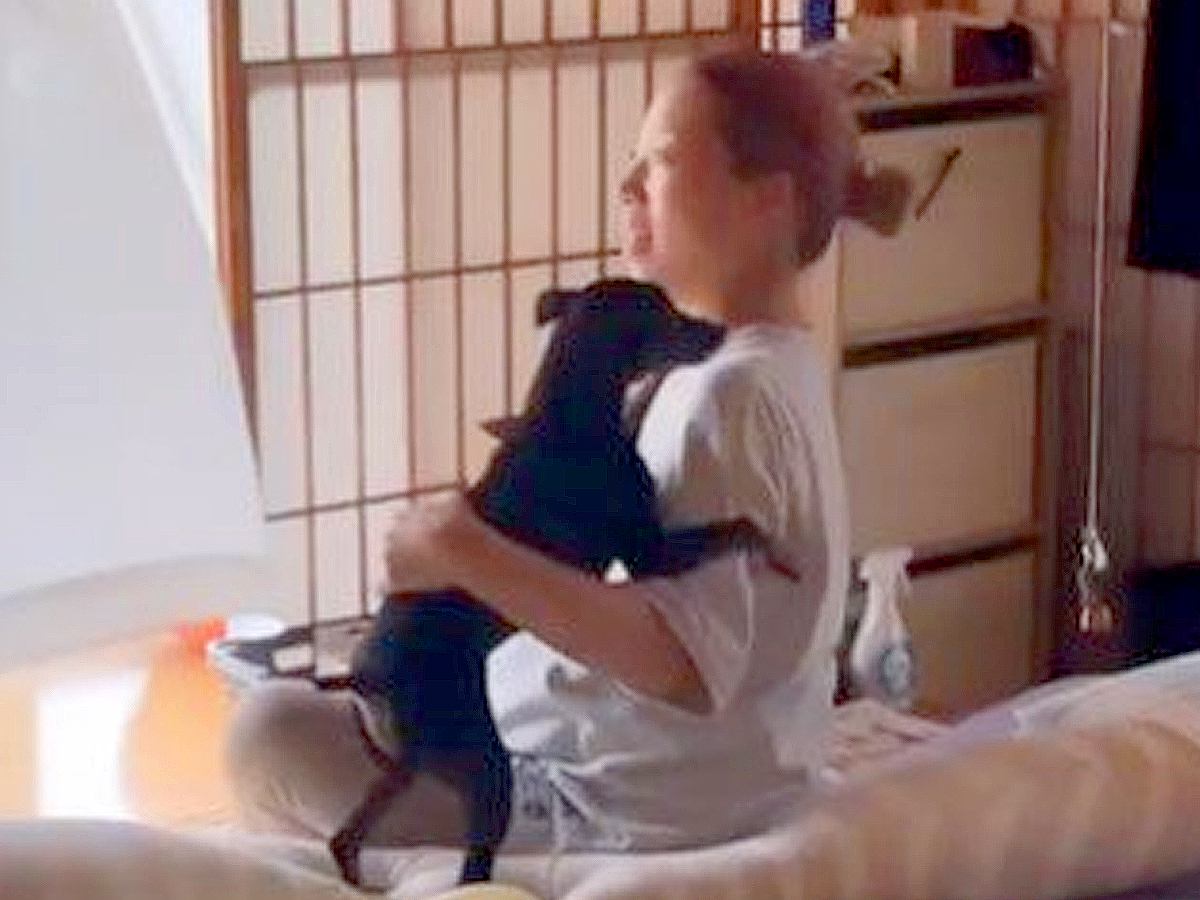 犬が『別居していた家族』と再会したら…感動的なサプライズが泣けると194万再生「号泣した…涙止まりません」「本当に愛されてる」