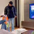 16歳の息子に内緒で…