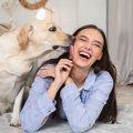 犬が飼い主に『感謝…
