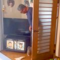 父が単身赴任中、内…
