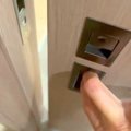 トイレから出ようと…