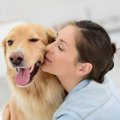 犬は『女性好き』っ…