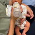 赤ちゃんにミルクを…