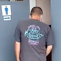 父が『公衆トイレ』…