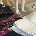 着物の整理をしてい…