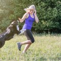 犬が飼い主に『突進…