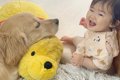 やんちゃな0歳の赤ち…の画像