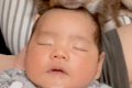 赤ちゃんが『人見知…の画像