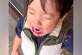 2歳の男の子が『もう…の画像