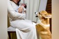 赤ちゃんと犬を『初…の画像